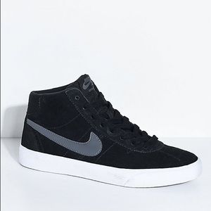 Nike SB Bruin Skate Sneakers